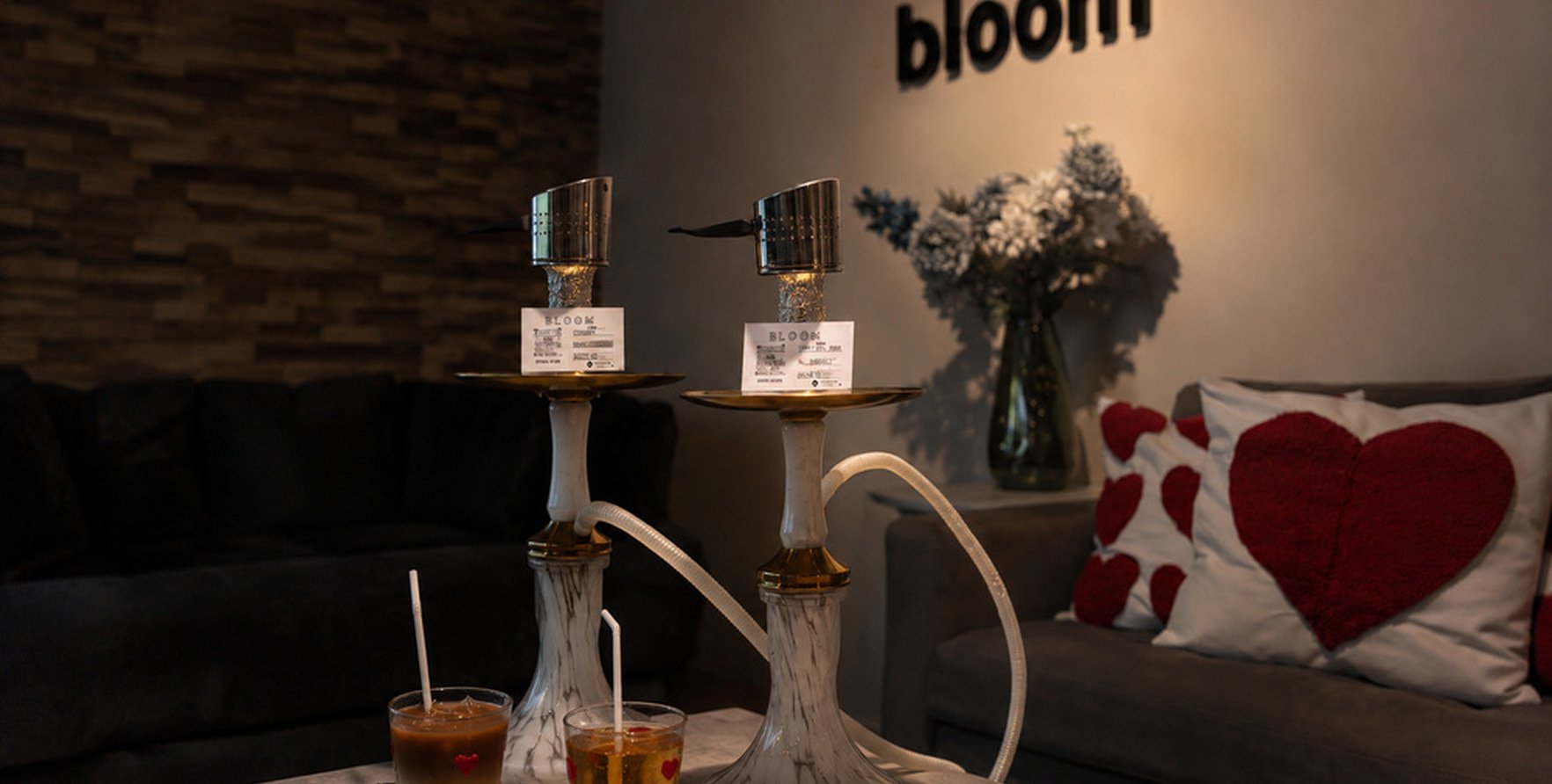 シーシャ:2台のシーシャとドリンク